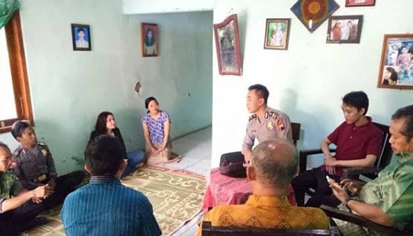 Gadis Italia Ingin Nikahi Pemuda Asal Jateng