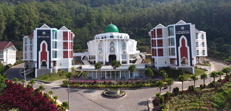Al Izzah International Islamic Boarding School